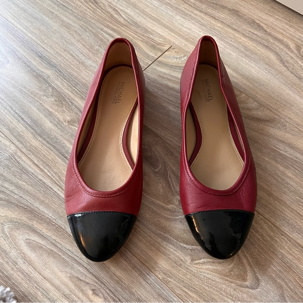 MICHAEL Micheal Kors Cap Toe Ballet Flat